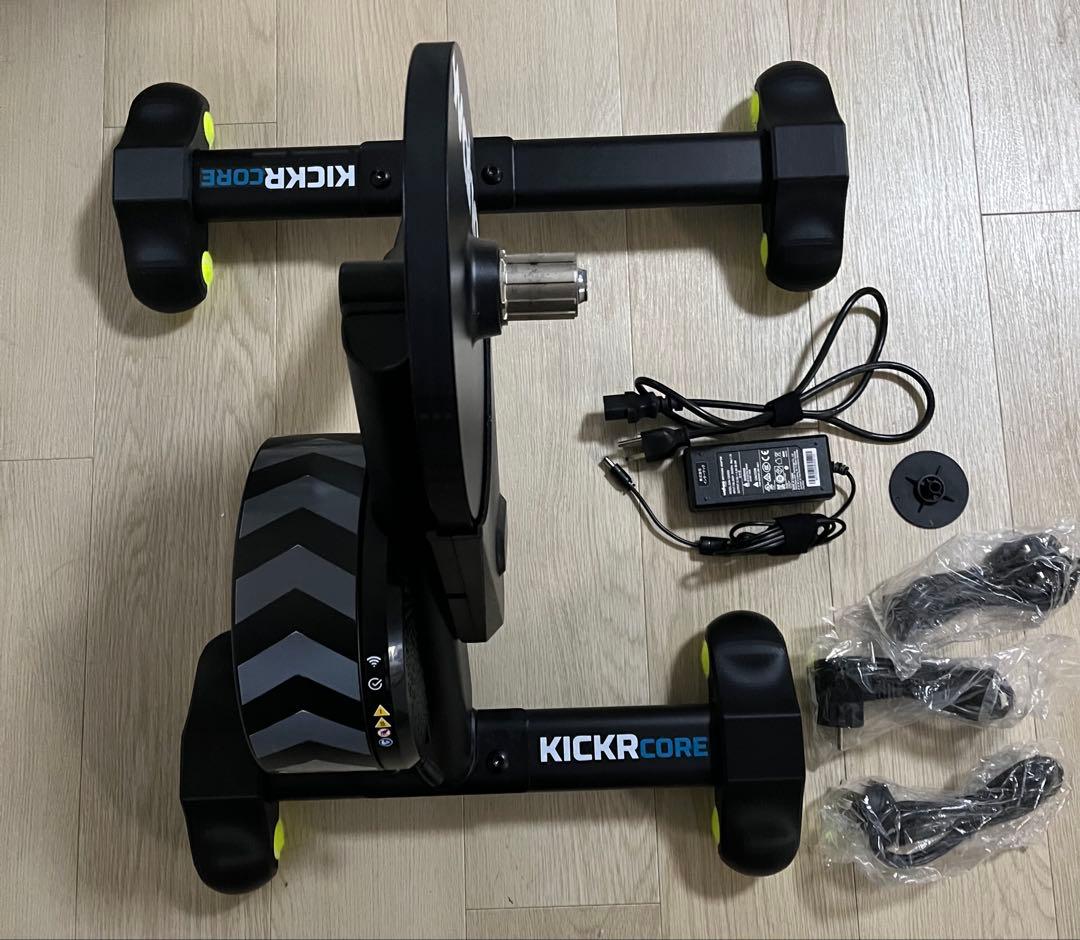 アクセサリー Wahoo KICKR CORE2 Zwift WFBKTR-3CC