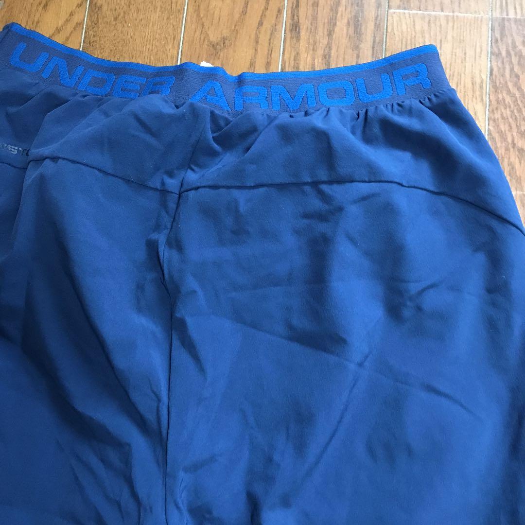 アンダーアーマー ハーフ　パンツ　ネイビー　紺　新品　未使用　タグ付き