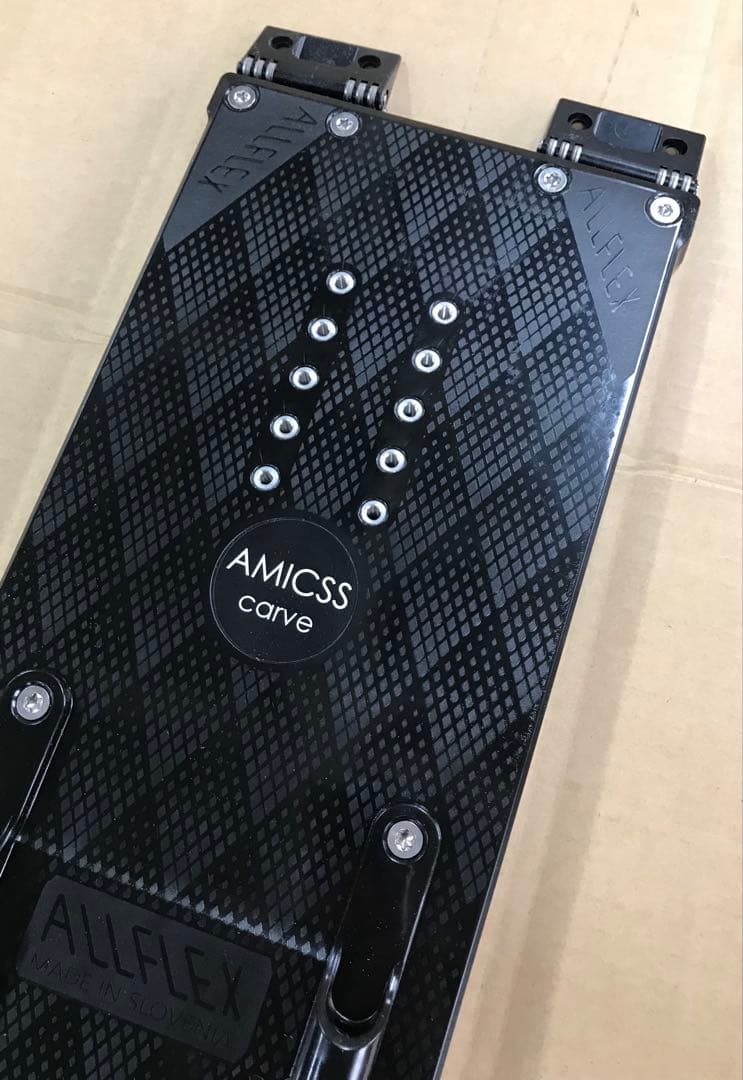 ALLFLEX x AMICSS カーブプレート