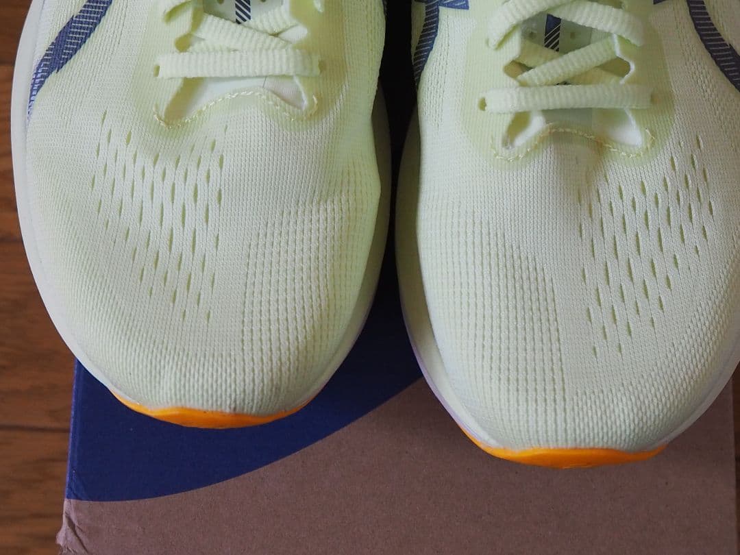 ASICS MAGIC SPEED 4 サイズ25.5cm