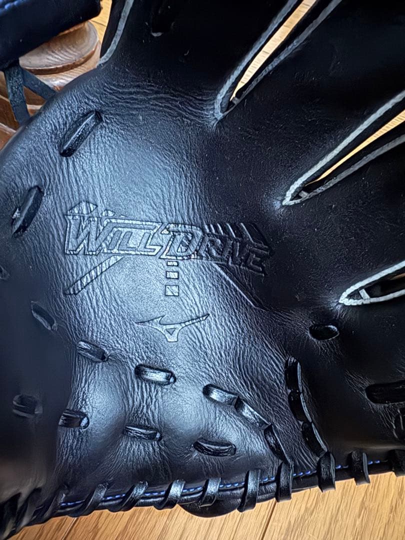 ミズノのソフトボール内野手用グローブ、WILLDRIVEシリーズ