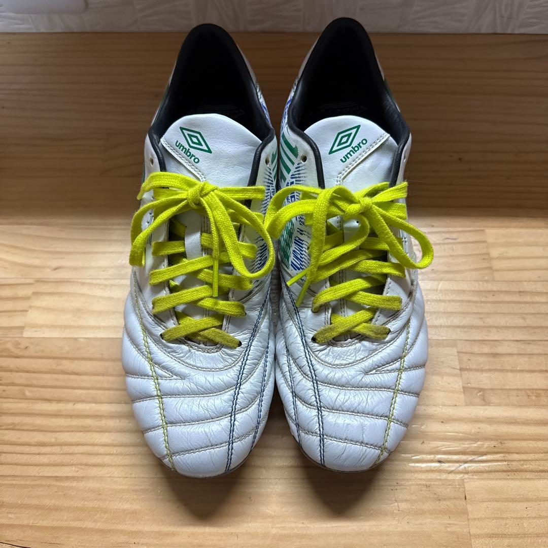 アンブロ アクセレイター　サッカーシューズ　25.5