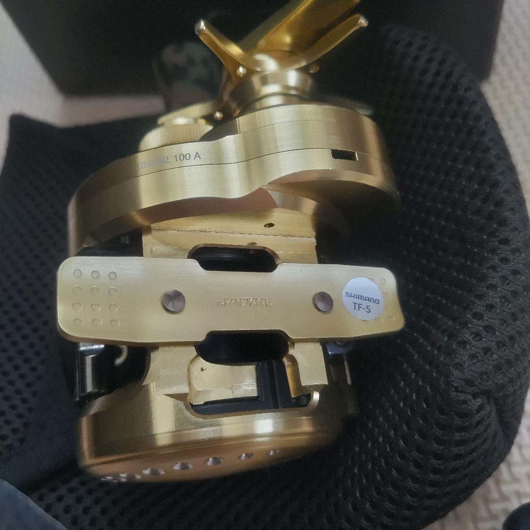 SHIMANO　21カルカッタコンクエスト