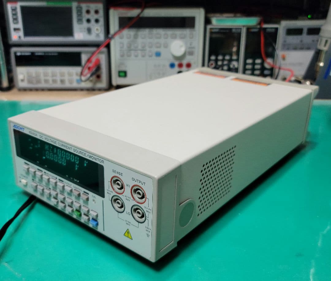 その他 ADCMT 6240A DC VOLTAGE CURRENT SOURCE