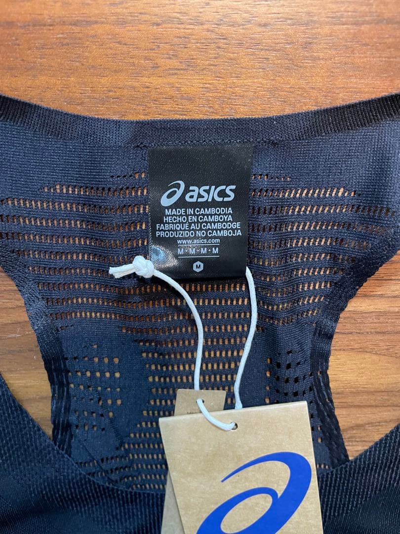 【新品】ASICS RUNシングレット M
