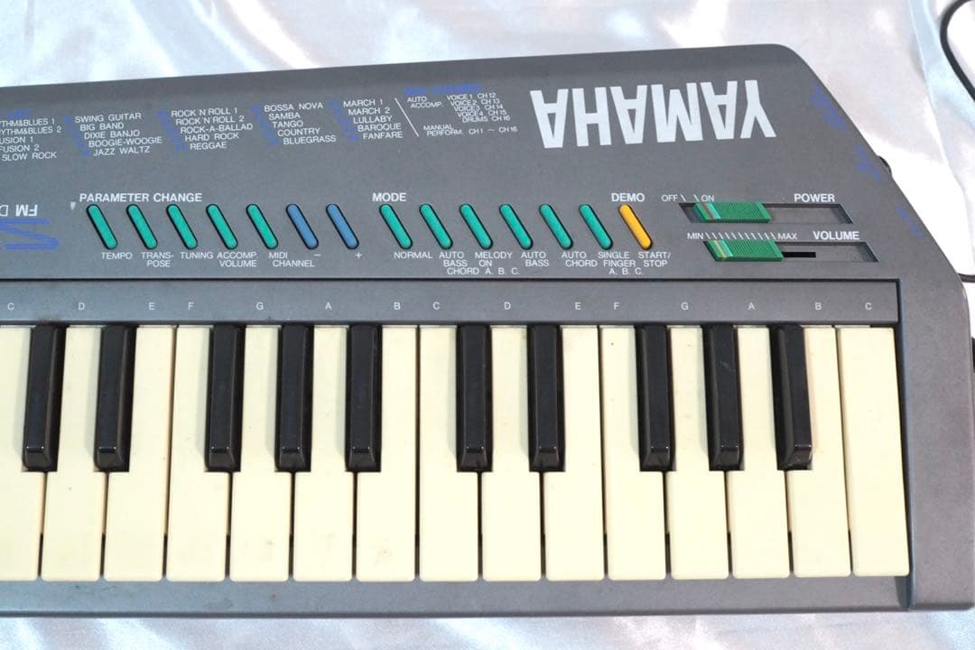 箱あり　YAMAHA ヤマハ SHS-10 ショルダーキーボード