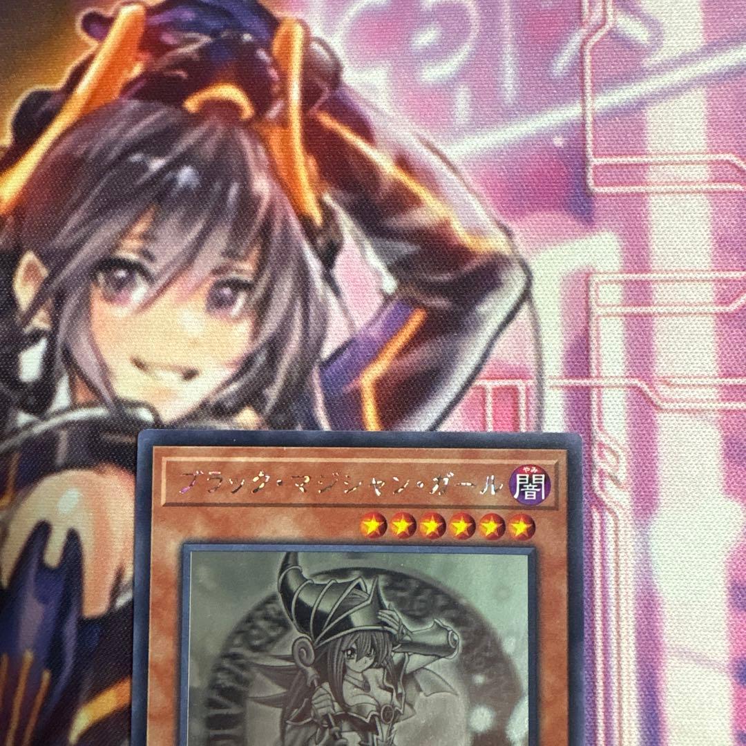 遊戯王　ブラックマジシャンガール ホログラフィック　①