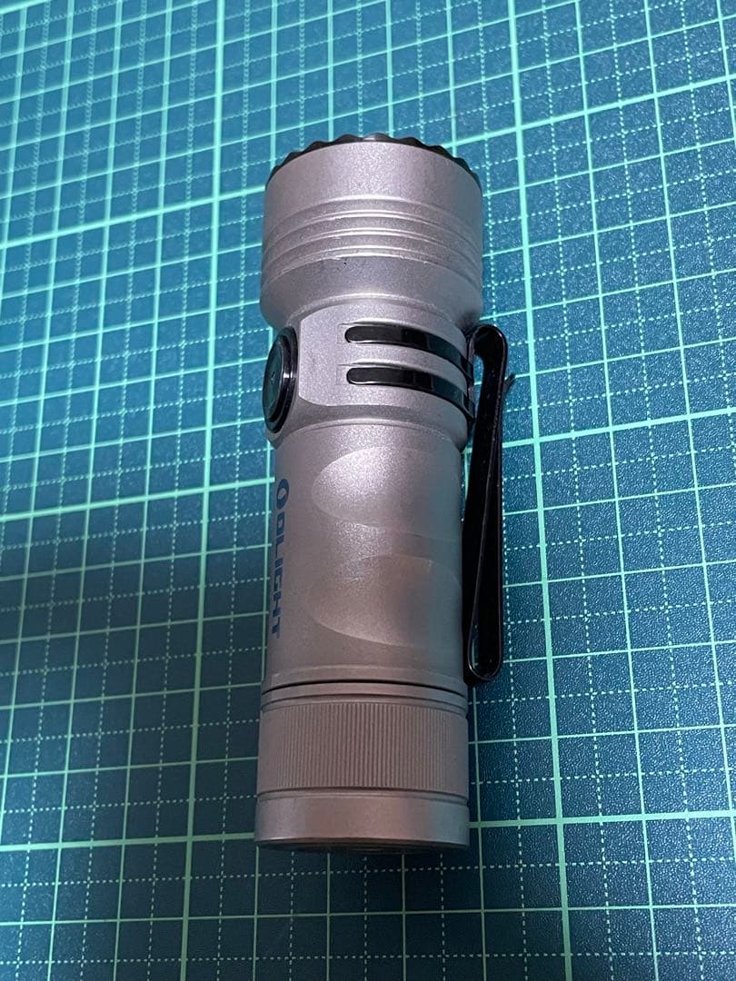 ライト・ランタン Olight Seeker 4 mini Titanium