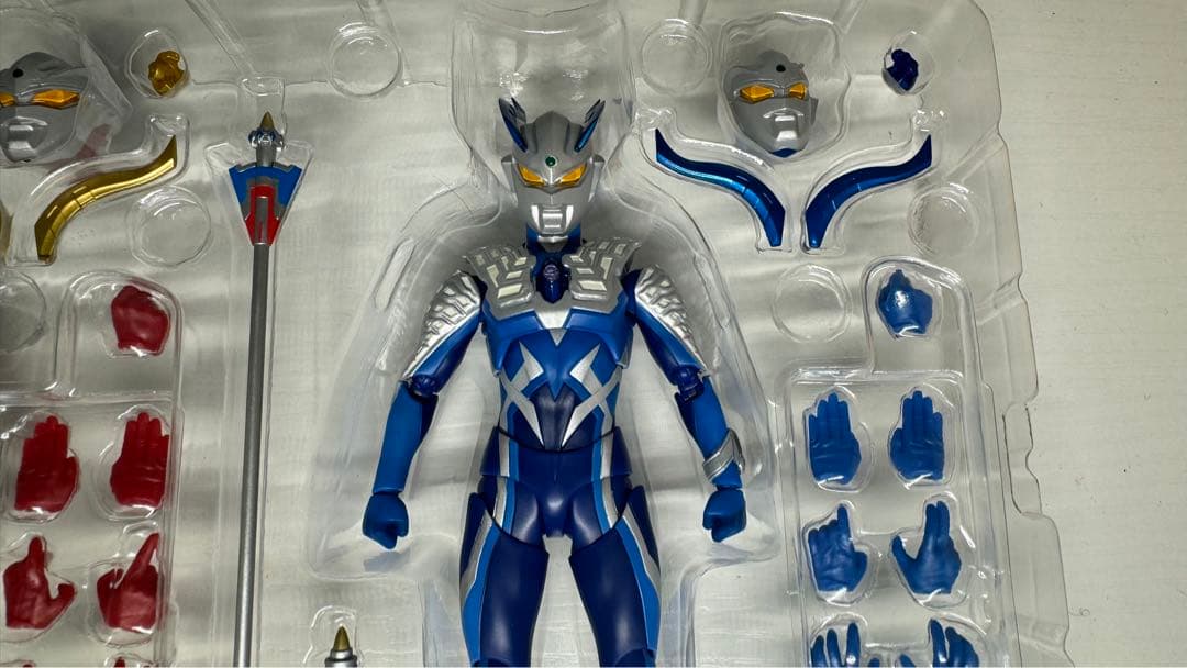 ウルトラマンゼロS.H.Figuartsストロングコロナゼロ&ルナミラクルゼロ