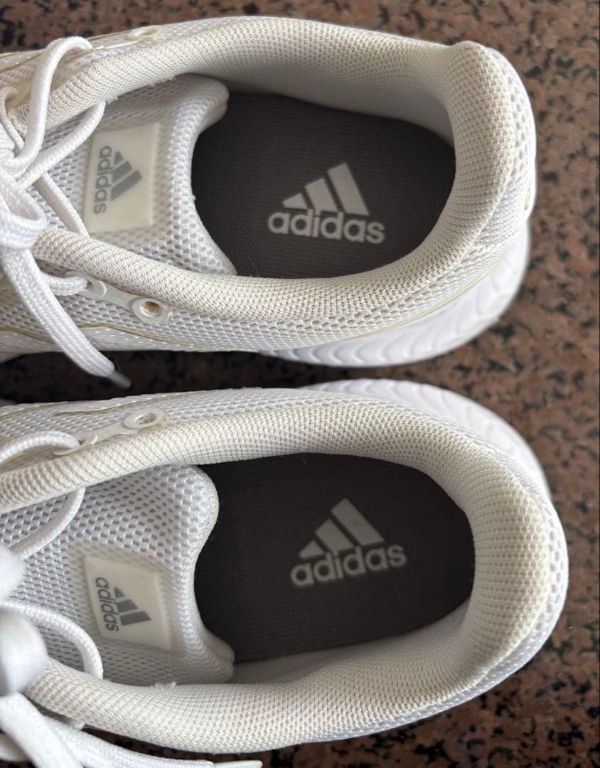 NIKEナイキ デイブレイク adidasアディダス ランファルコン 2.0
