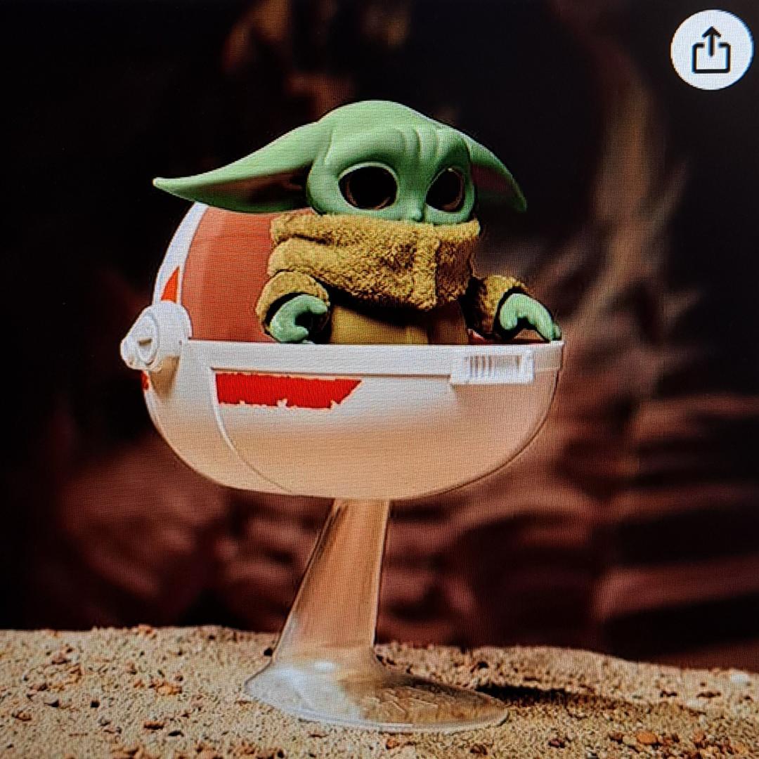新品未開封　おしゃべりしたり身体が動くグローグー フィギュアとスピーダーセット