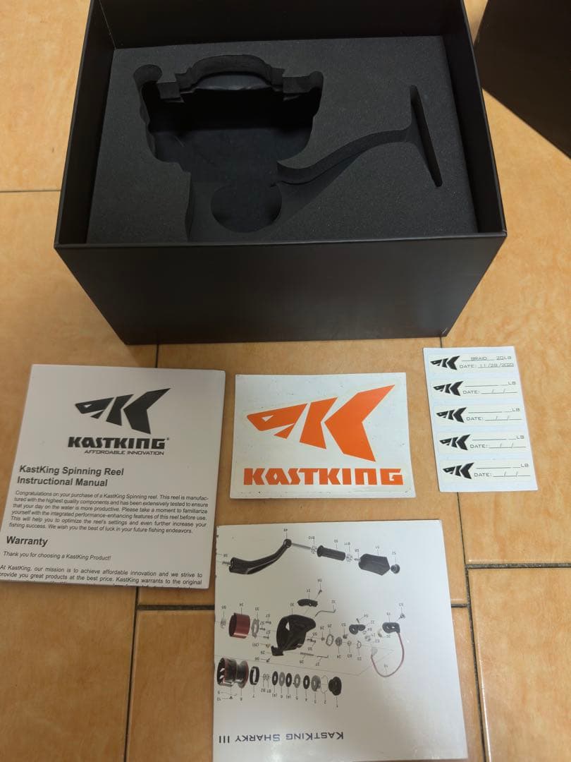 美品　KastKing Sharky III 5000 ゴメクサス　カストキング