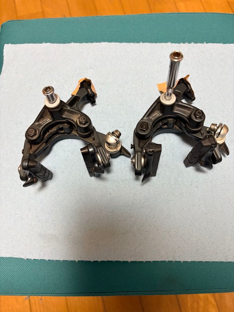 ULTEGRA キャリパーブレーキ R-8000