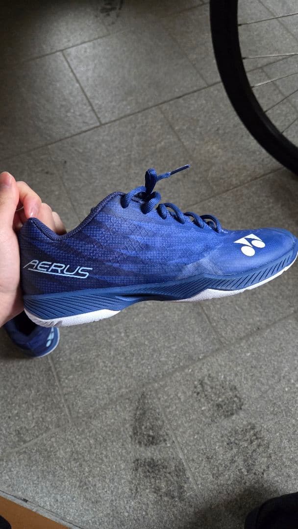YONEX パワークッション エアラスZ バドミントンシューズ 25cm