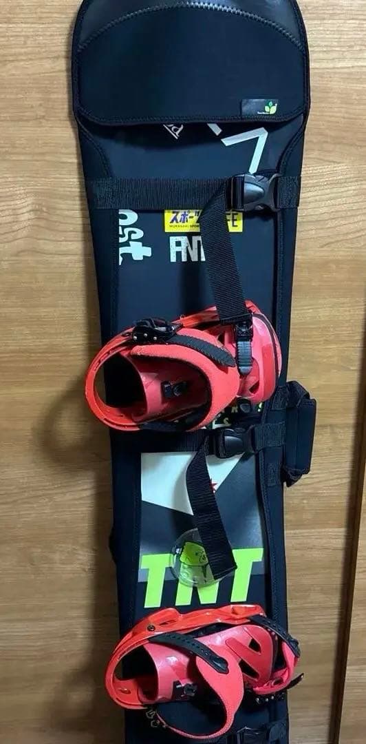 TNT スノーボード 赤バインディング
