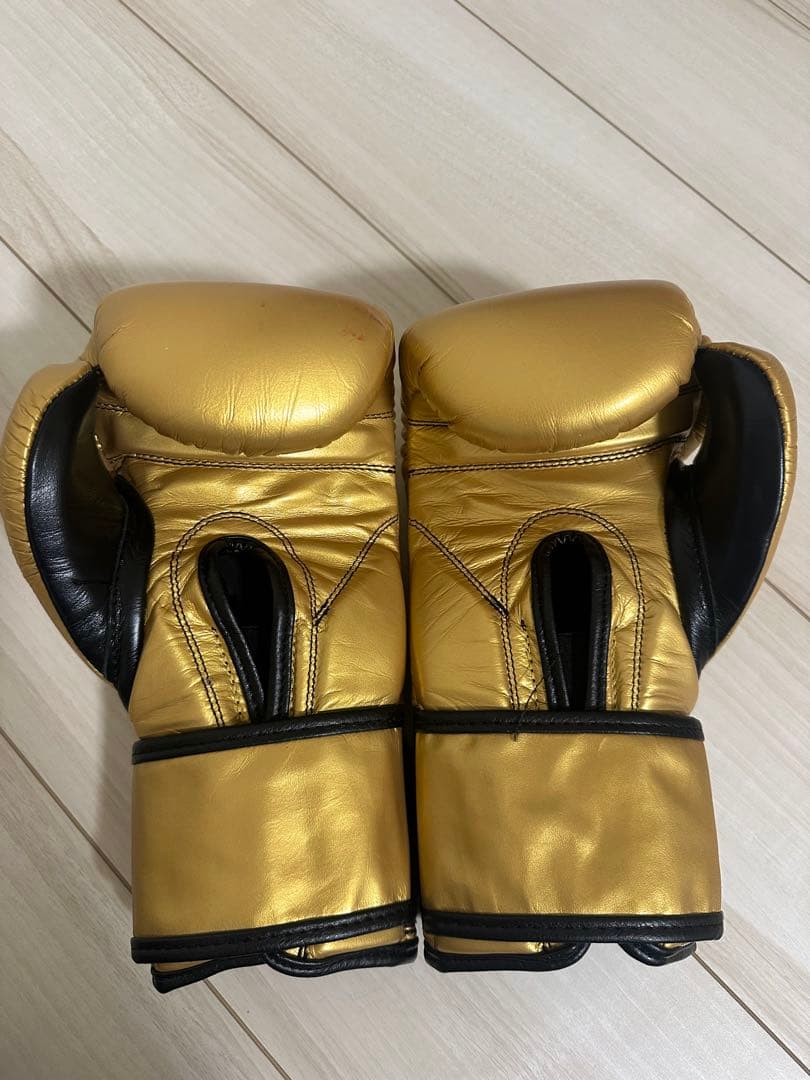 CLETO REYES ボクシンググローブ ゴールド　8オンス　K-1 キック