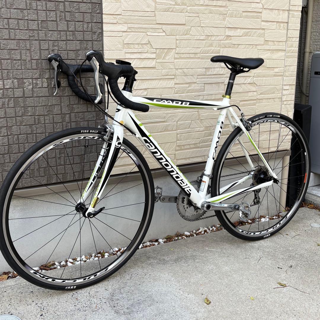 【未使用に近い】cannondale キャノンデール CAAD8 tiagra