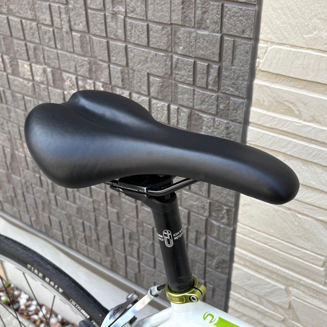 【未使用に近い】cannondale キャノンデール CAAD8 tiagra