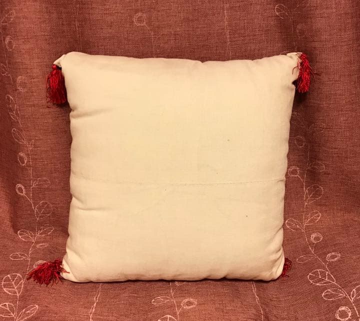 アンティーク 手刺繍 フランス刺繍のクッション ピンク