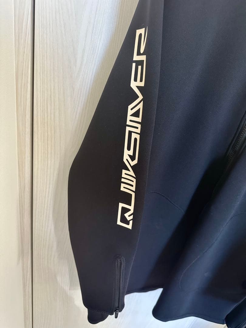 11/16ご購入 Remix wks レア Quiksilver ポンチョ