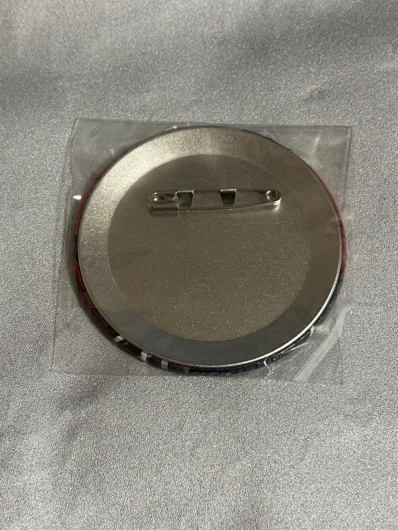 未開封 デュース ツイステ 缶バッジ スケアリー ホログラム