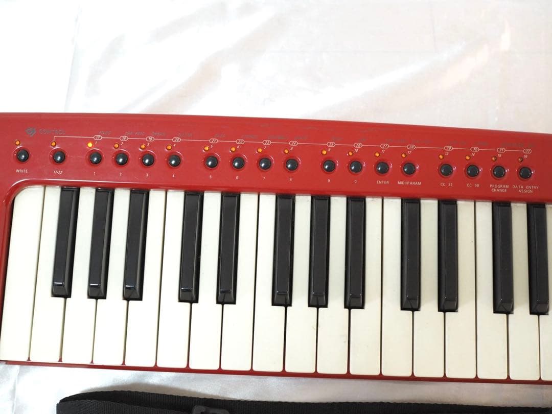 Roland AX-1 ショルダーキーボード　ストラップ付き