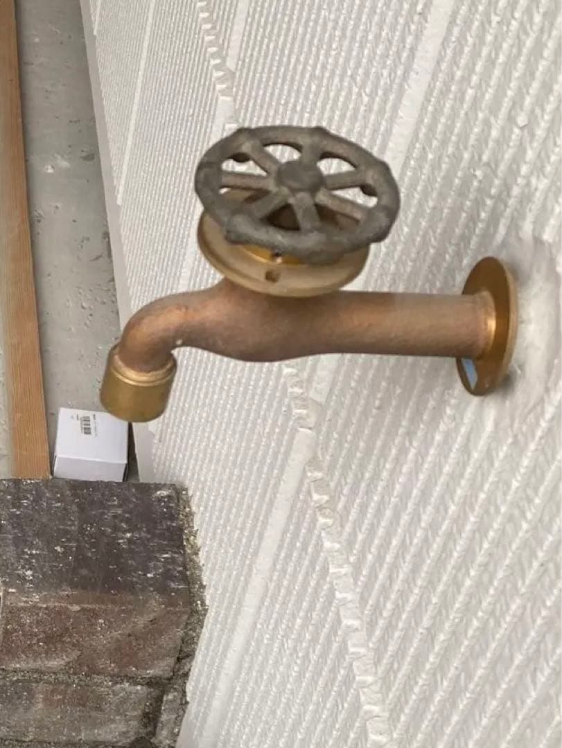 水栓　イタズラ防止南京錠付き　(屋外エクステリア)