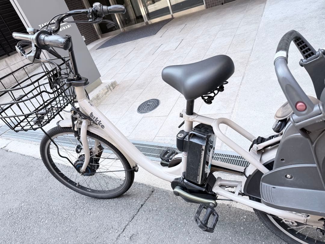 子供乗せ　BIKKE ブリヂストン　電動アシスト自転車 チャイルドシート付き