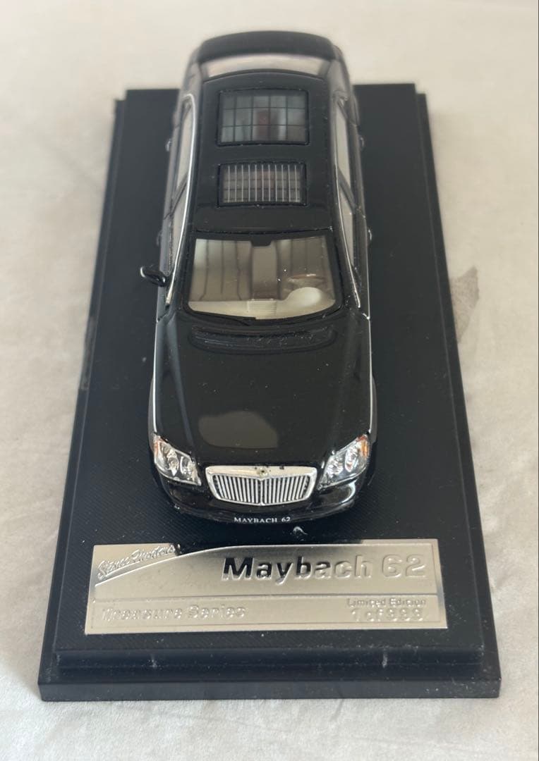 Maybach 62 ブラック 1/43スケール