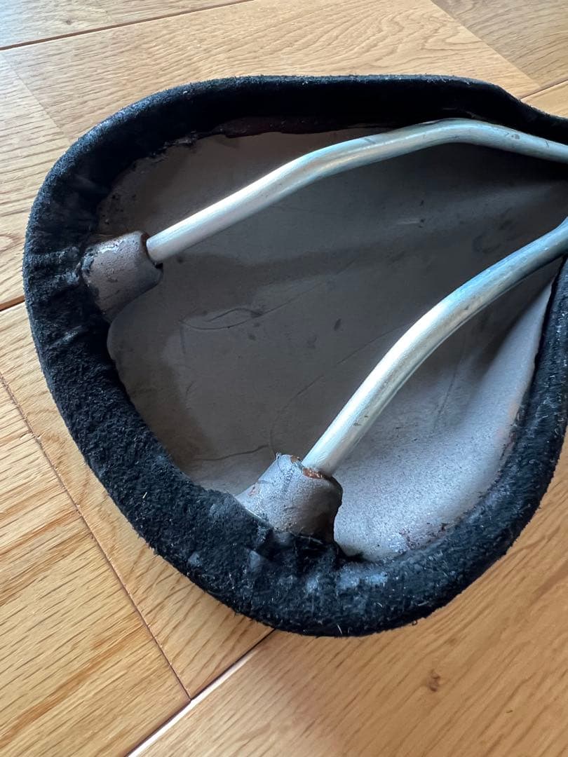 3ttt ビンテージスエードサドル 美品