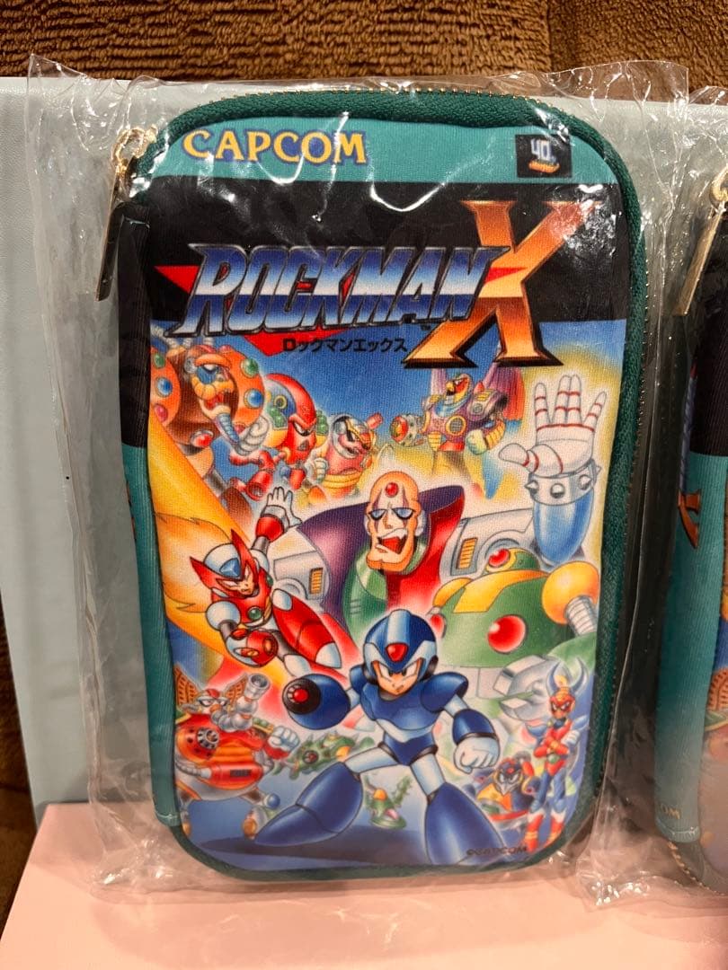 ロックマンX マルチポーチ 新品 カプコン40周年オンラインくじ ２個