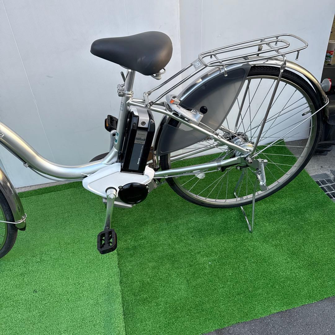 ブリヂストン電動アシスト自転車26インチ 8.9Ah シルバー