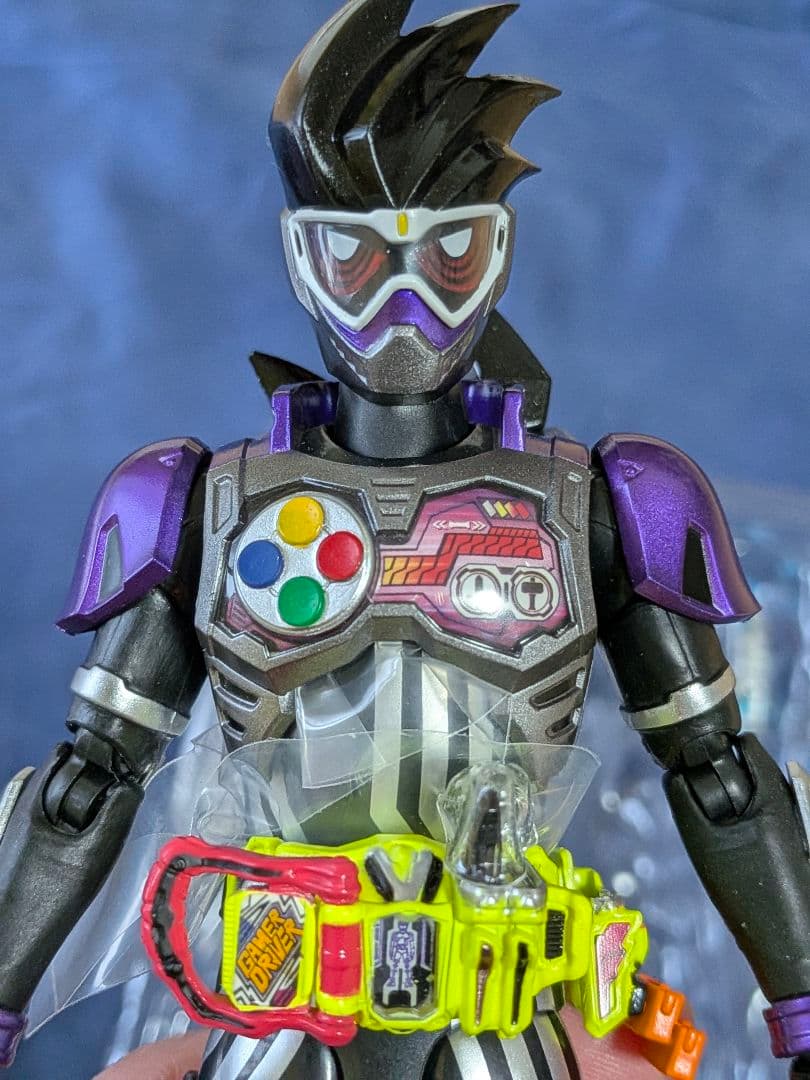 S.H.Figuarts　仮面ライダーゲンム　アクションゲーマーレベル0