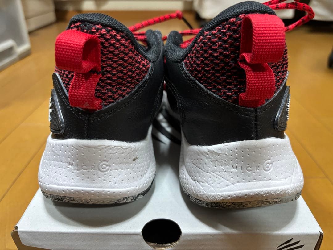 GS curry 3Z 24 UNDER ARMOUR カリー バッシュ キッズ
