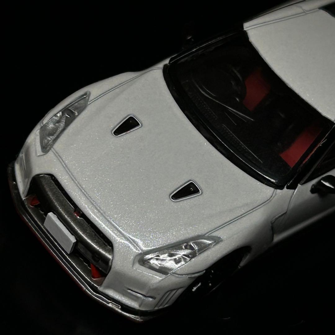 激レア　トミカリミテッドヴィンテージネオ GT-R R35 NISMO ニスモ白