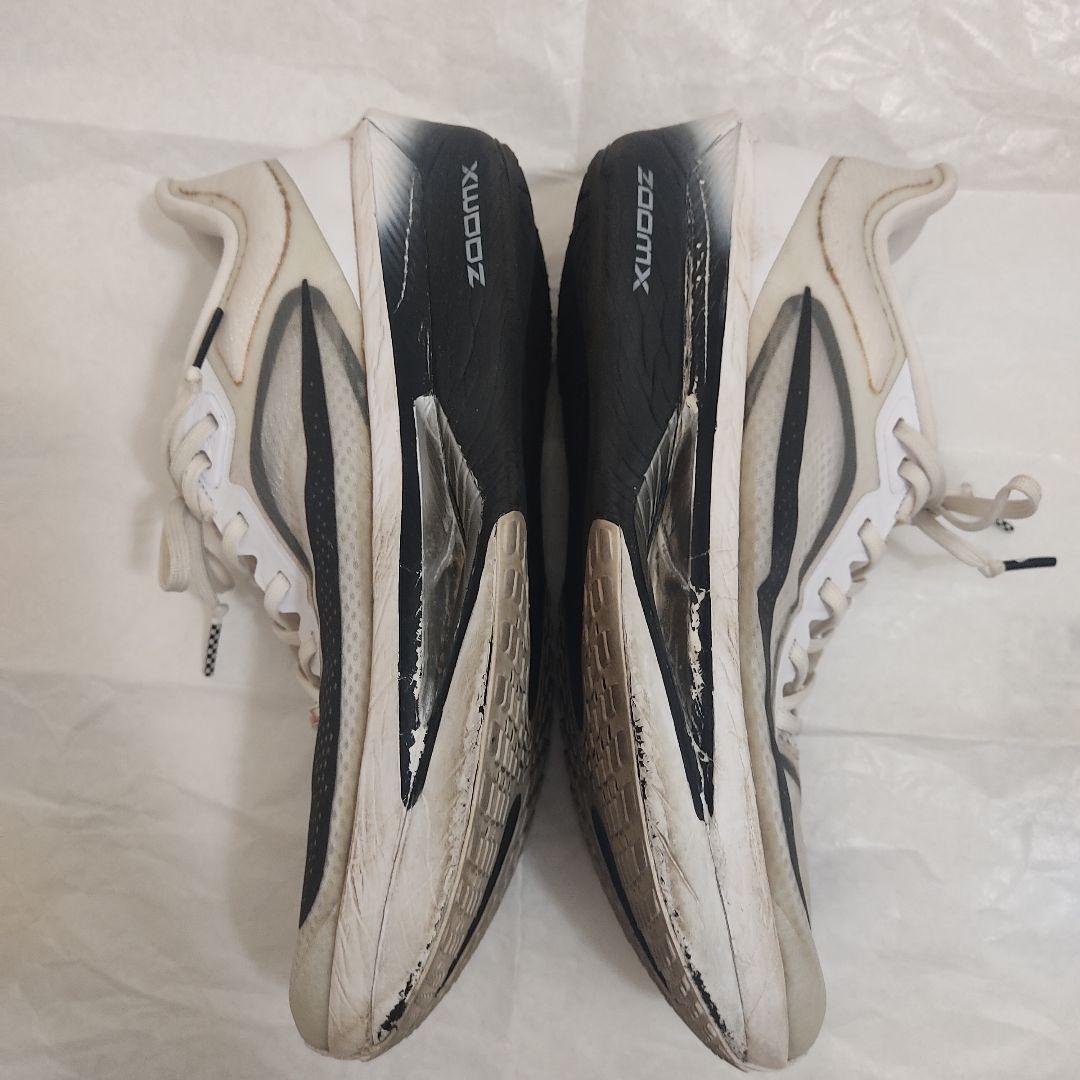 NIKE ズームフライ6 27.5cm ランニングシューズ 白