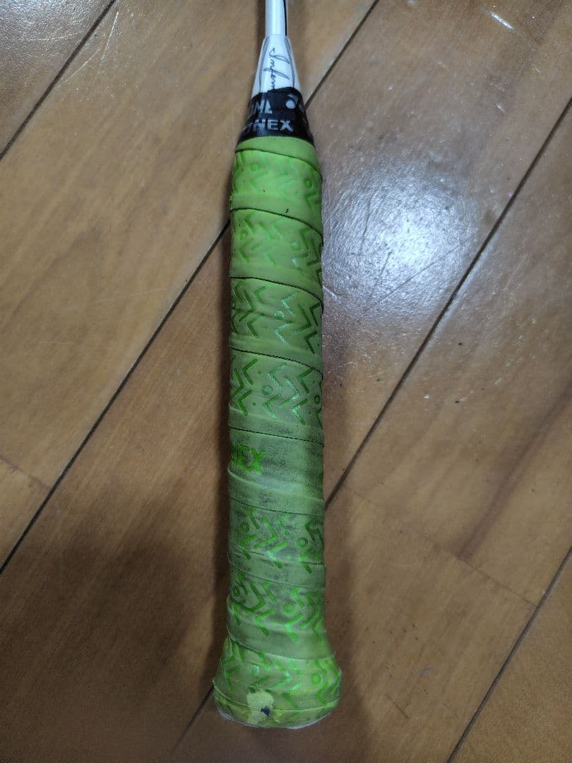 バドミントンラケット 白 GOSEN
