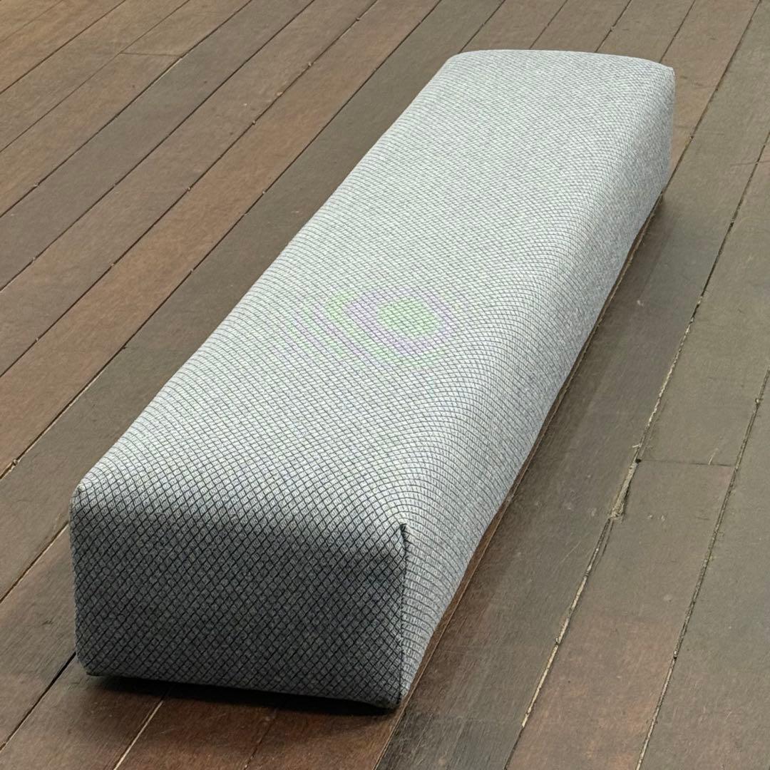 H21K61 ACTUS アクタス CUBES STOOL キューブス スツール