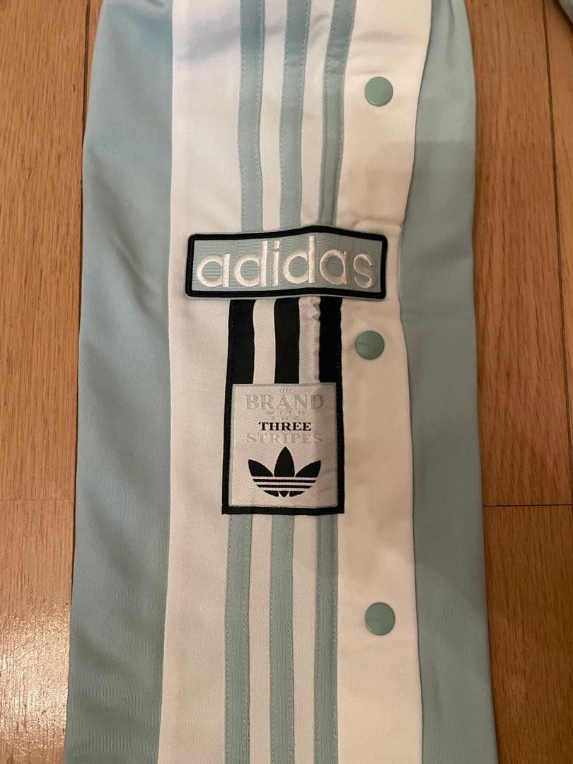 adidas アディブレイクトラックパンツ ミント 松村北斗