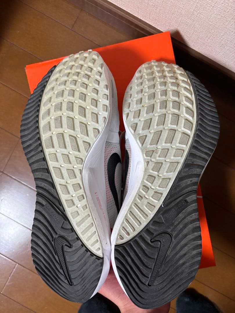 Nike スニーカー ホワイト/レッド