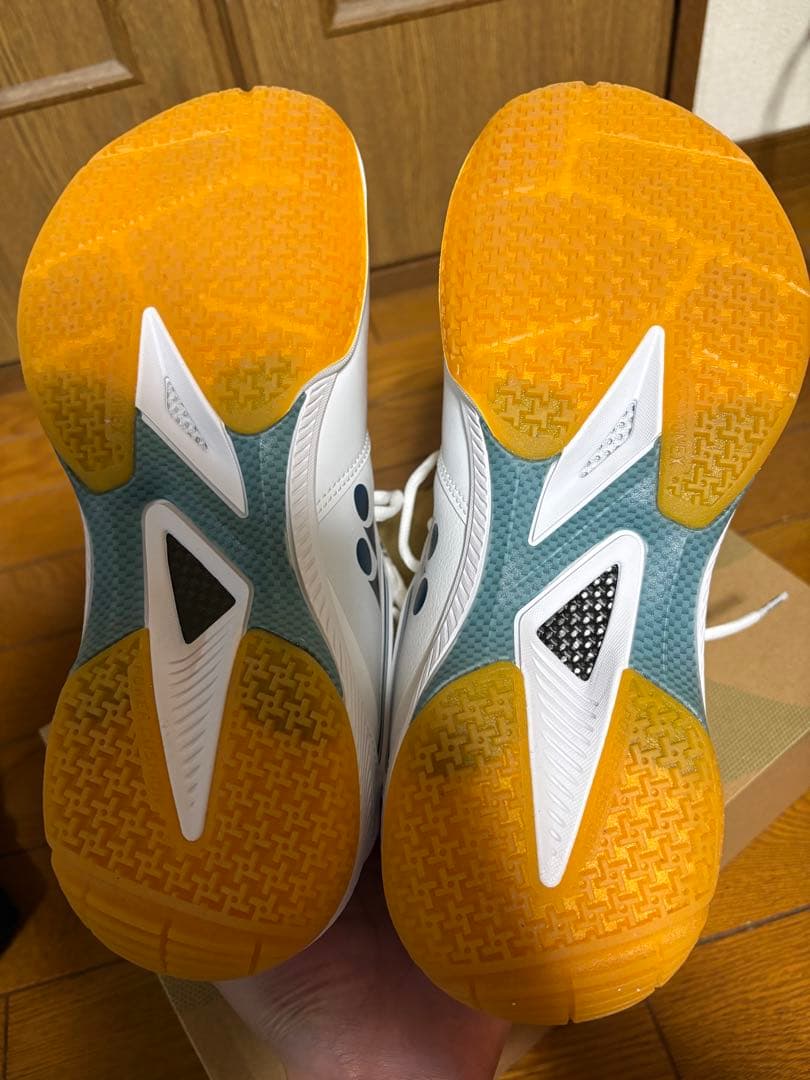 YONEX バドミントンシューズ SHB65Z4M1 28.0cm ホワイト