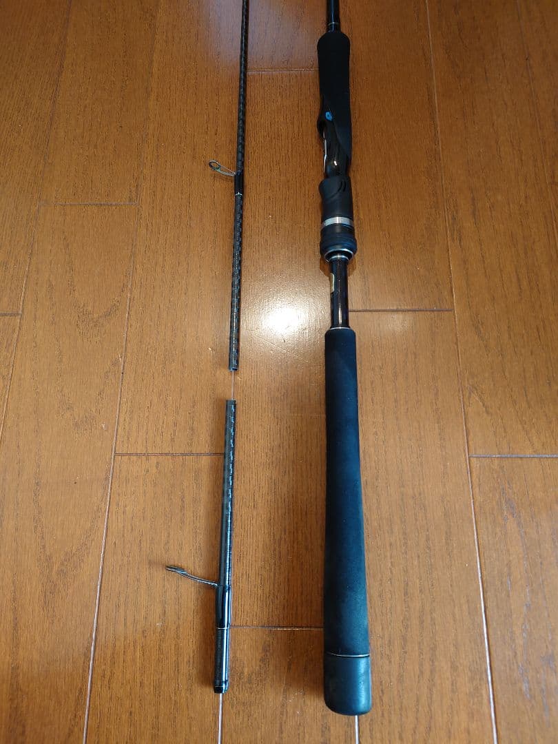 ディアルーナ、S809LST. (ジャンク品です)赤⭕️の写真で確認。
