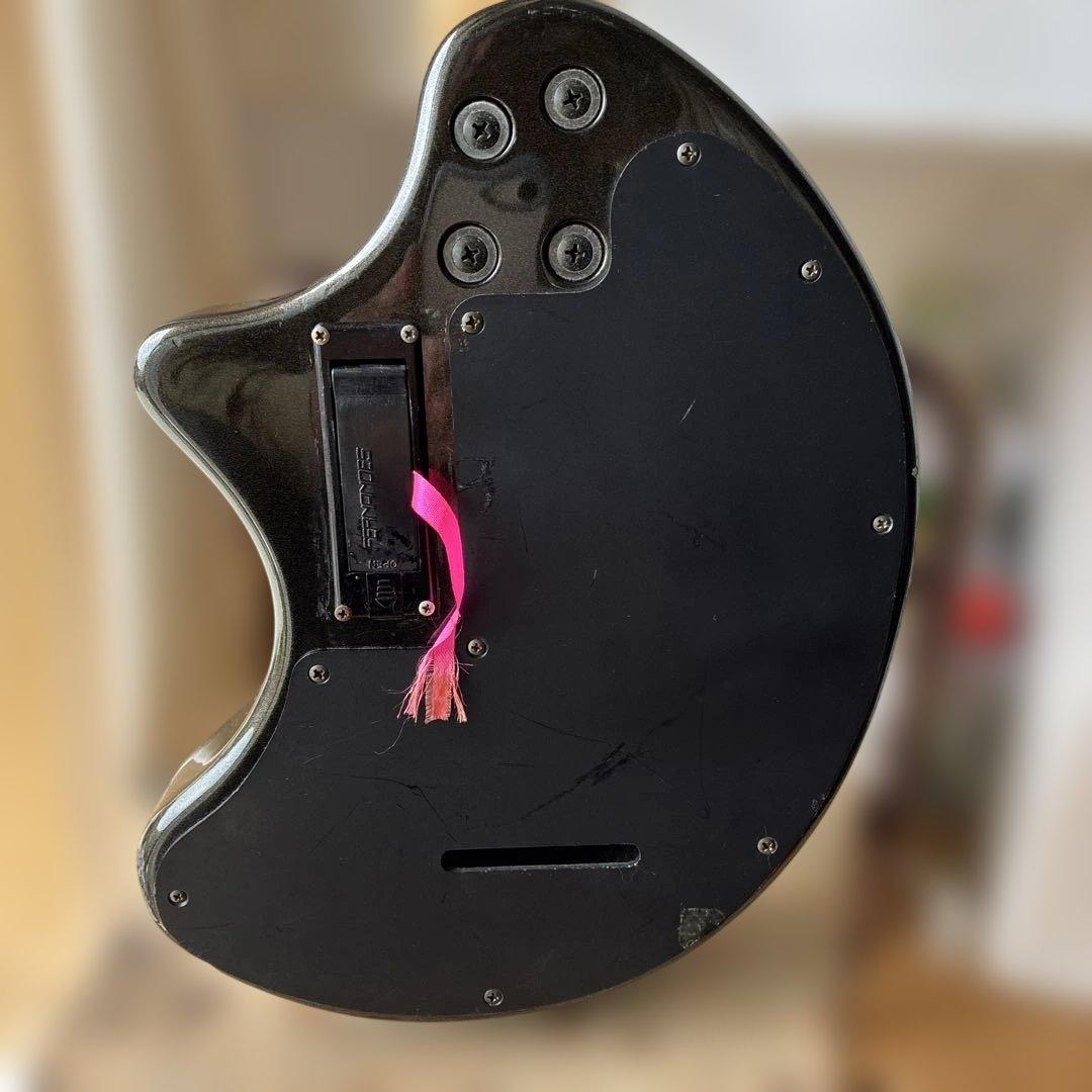 Fernandes zo-3芸達者ブラック エレキギター 内蔵スピーカー付き