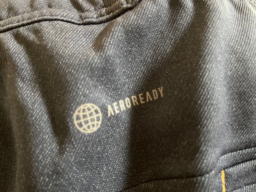adidasアディダス　24/7 レギュラーフィット AEROREADY デニム