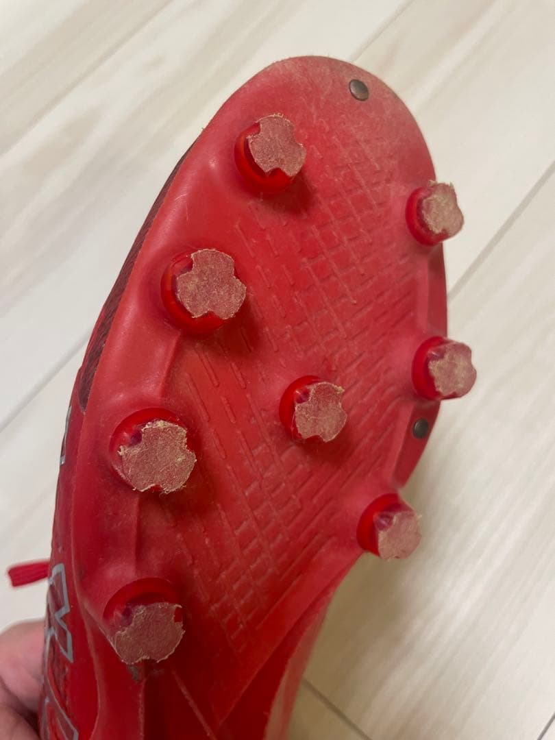 アシックス アクロス3 サッカーシューズ レッド　25.5cm 最終即決価格！