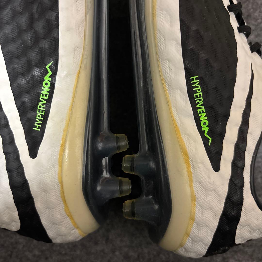 Nike 初代 ハイパーヴェノムファントムFG