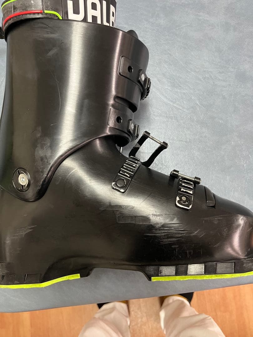 ダルベロ　DS R黒　130 26.0〜26.5
