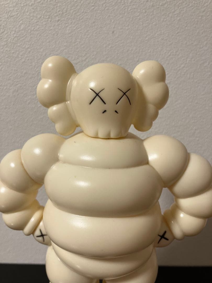 Kaws カウズ　CHUM ミシュランマン