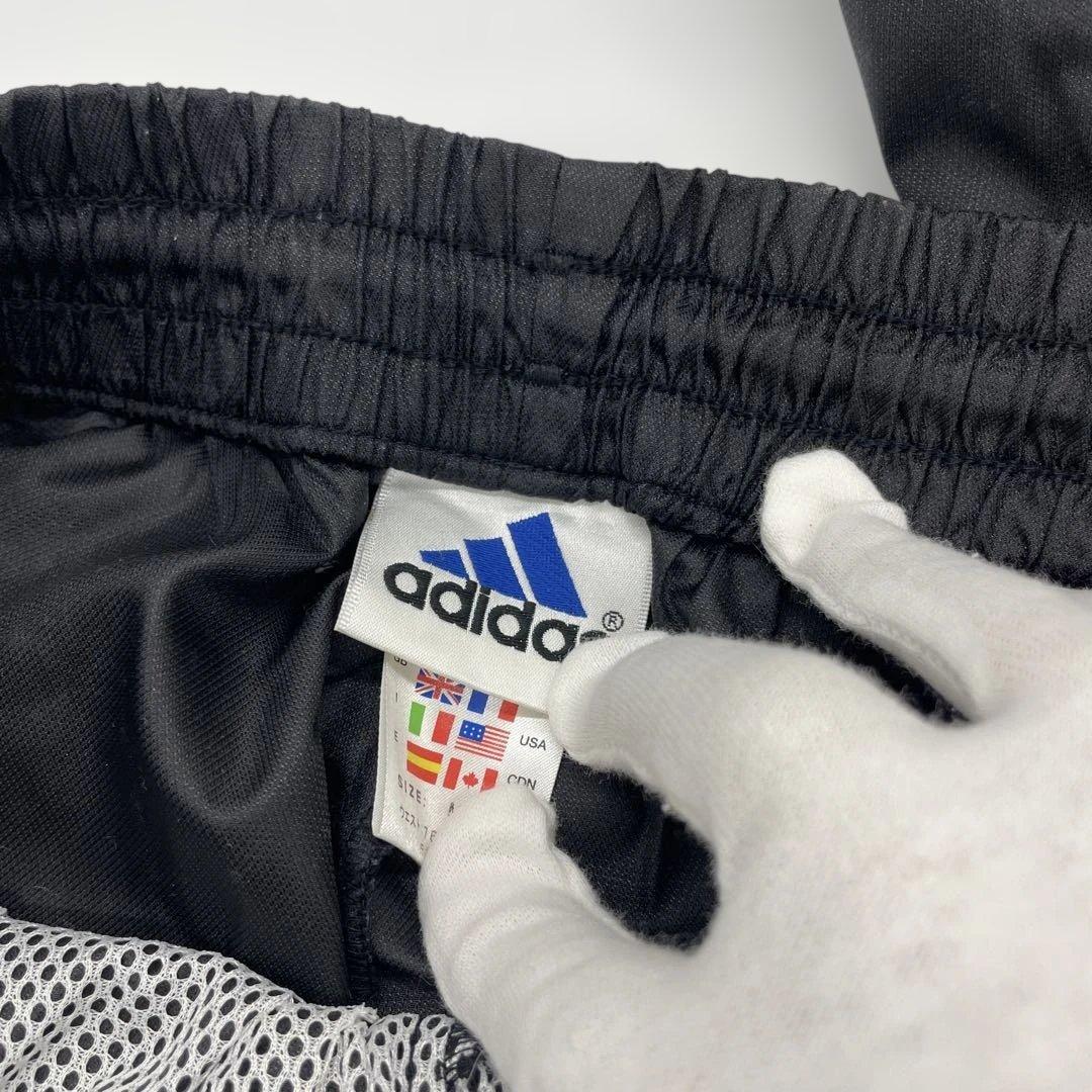 adidas（アディダス）ヴィンテージ感漂うナイロンセットアップ上下セット