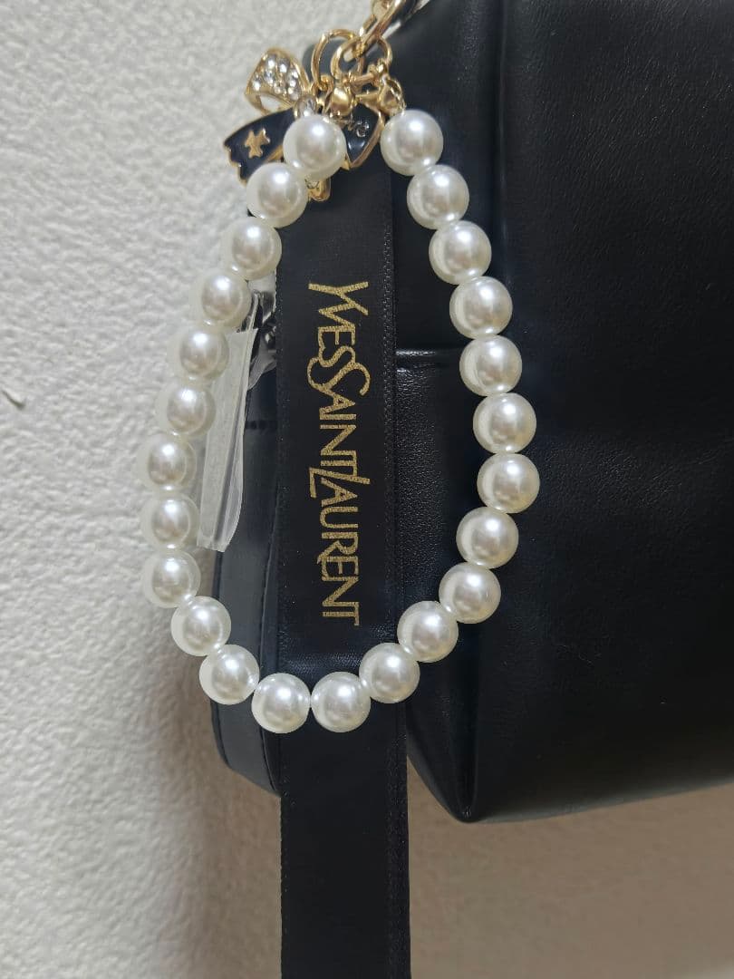 Yves Saint Laurent ノベルティ ショルダーバッグ ブラック